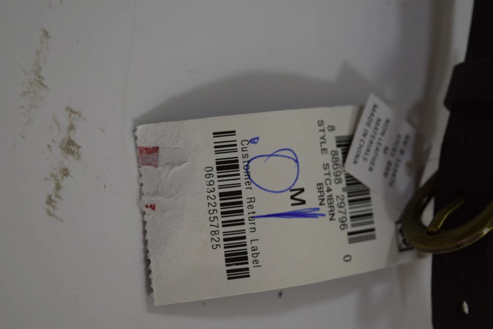 Riñonera perforada con cinturón marrón talla mediana Style & Co. para mujer Foto 4 de 4