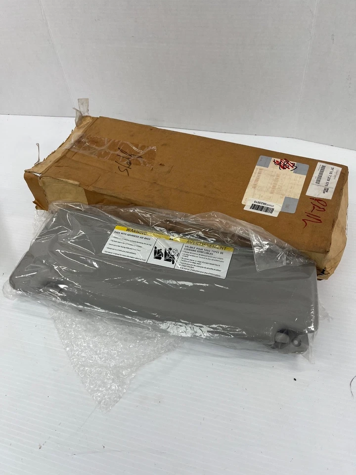 NOVO 2007 - 2012 BMW X5 visor solar passageiro direito 51167278576 fabricante de equipamento original - Imagem 3 de 4