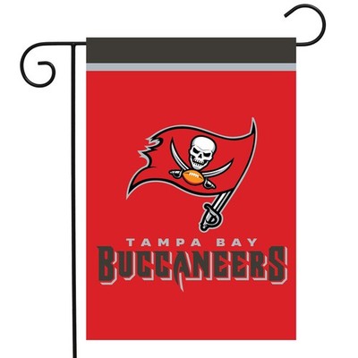 Sparo Tampa Bay Buccaneers NFL Licensed Garden Flag