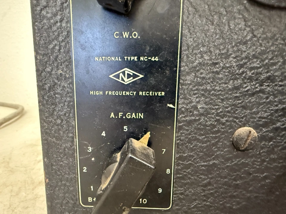 Receptor de alta frecuencia NATIONAL CO. INC NC-40 de colección - Malden Mass EE. UU. Foto 2 de 4