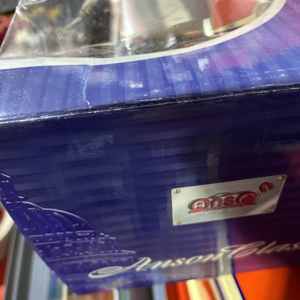 Anson Classic 1957 Studebaker Golden Hawk 1:18 литая серебристая - Изображение 4 из 4