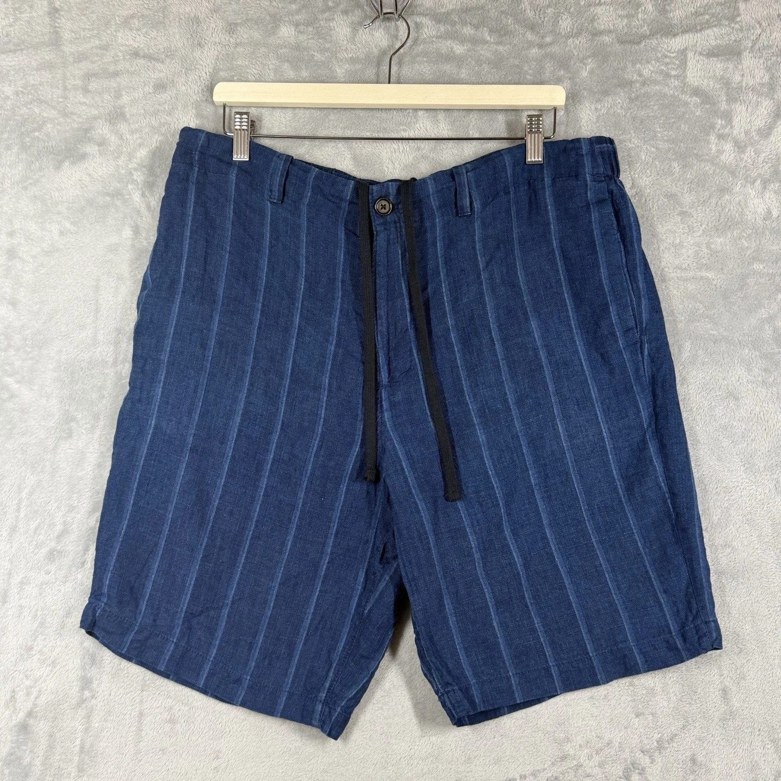 Banana Republic Aiden Shorts Mens 36 Blue Linen Drawstring Striped
Opens in a new window or tab