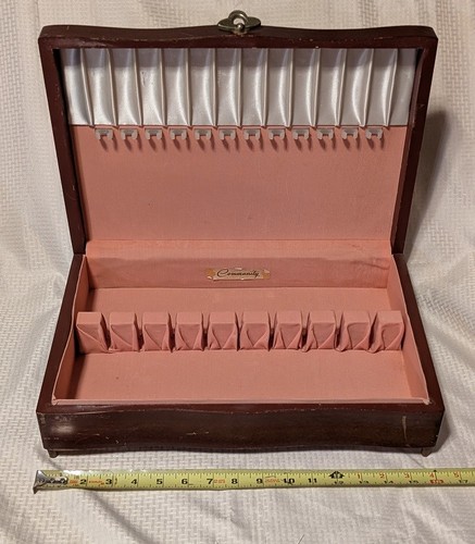 VTG ONEIDA COMMUNITY Silverware Flatware Wood Storage Box Chest Anti-Tarnish