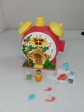 1996 Teeny Weeny Families Vivid Imaginations Clock Vintage