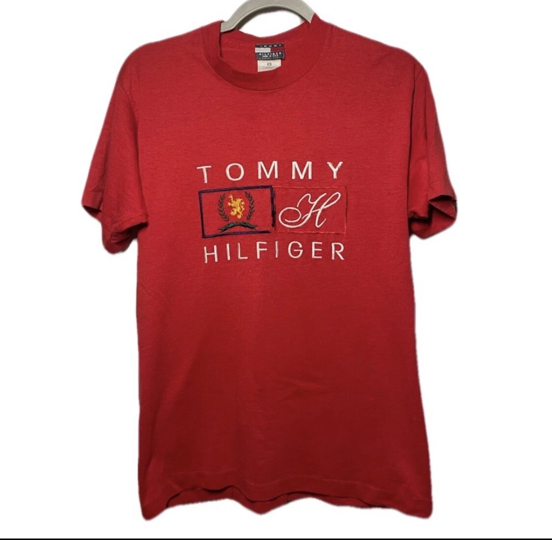 Vintage 90s Y2K Tommy Hilfiger Embroidered Logo Red T Shirt Unisex Medium