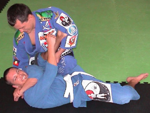 CHOKES ULTIMATE FIGHTING BJJ MMA GRAPPLING JIU JITSU UFC SUBMISSION GRACIE JUDO - Picture 2 of 9