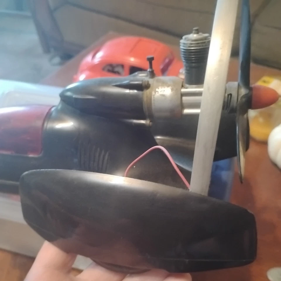 💥Cox 049 Shrike RC Tether Car Used Untested💥 - Image 4 of 4