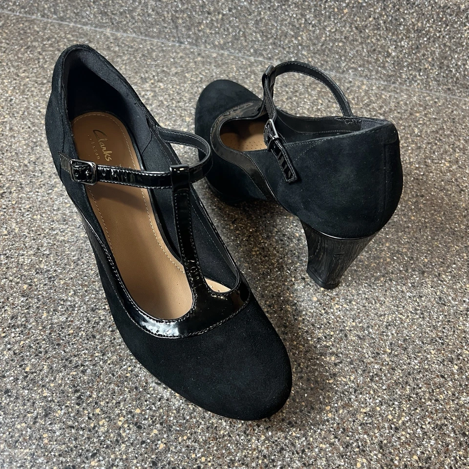 Clarks Artisan Mary Jane Shoes Comfort Heels Womens 9 M Black Suede Classic Pump - Image 2 of 4