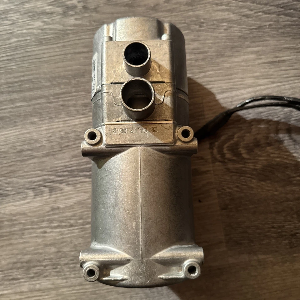 Eberspächer Hydronic II - SF D5S - F 252512 unbenutzt - Bild 4 von 4