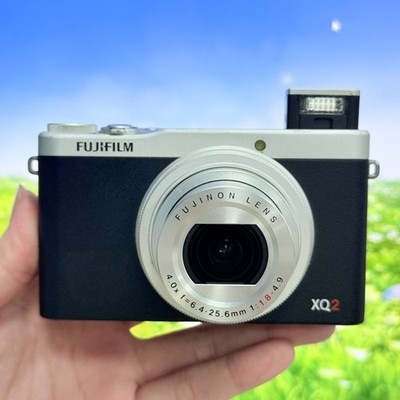 FUJIFILM XQ2 Compact Digital Camera 4x Optical Zoom with 3.0-Inch