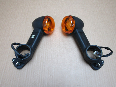 Harley Davidson Street 750 2018 5,933 miles front indicator assembly pair (9564)