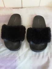 LADIES WOMENS FLUFFY FUR LUXURY SLIDES SLIDERS SUMMER SLIPPERS FLAT SANDALS SIZE