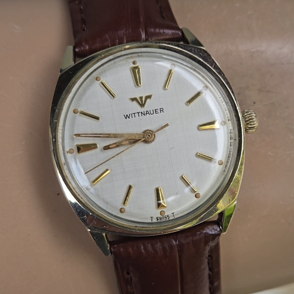 Vintage WITTNAUER men's manual wind watch 11KS 17Jewels Cloth Dial