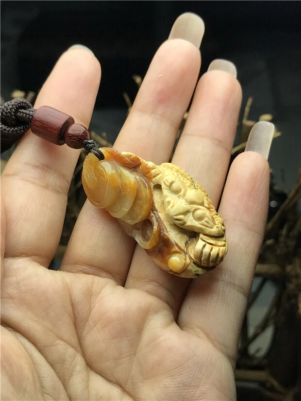 100% Natural Hand-carved Jade Pendant Jadeite Necklace thriving business - Image 2 of 4