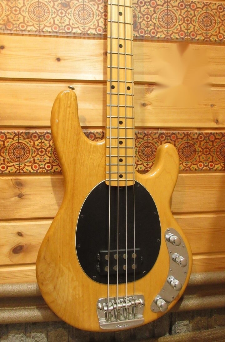 【美品】Musicman USA StingRay Natural 1999年製 美品】Musicman USA StingRay Natural 1999年製 - メルカリ