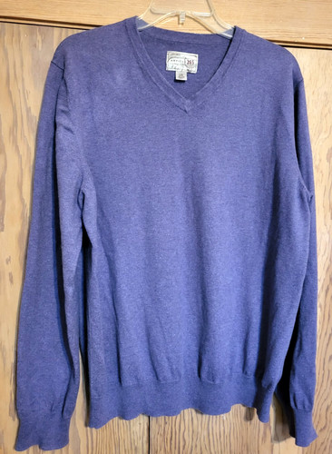ARTICLE 365 Mens V-neck SWEATER Size L Purple 95% Cotton 5% Cashmere SOFT