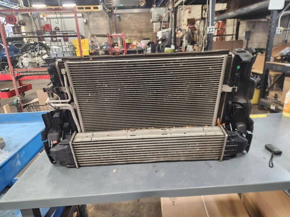 Радиатор подходит для 07-16 VOLVO 80 SERIES 774466 - Изображение 4 из 4