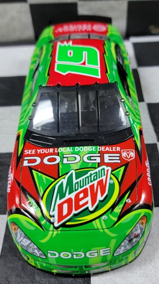 Action MAC Tools Exl. #19 Jeremy Mayfield Mtn Dew 1:64 scale 2006 Dodge Intepid - Image 4 of 4