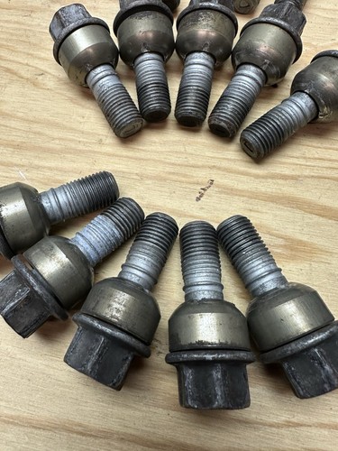 Porsche 911 997 Turbo 2007 OEM Factory Set Of 20 Lugs 06 07 08 - Picture 2 of 7