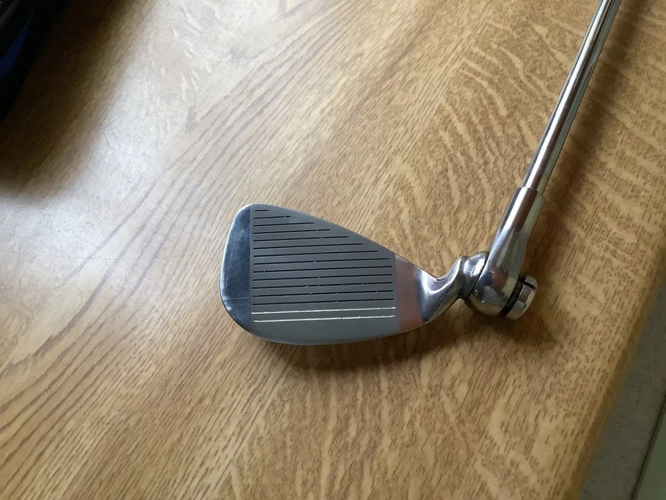 Genuine GOLFMULTICLUB 8 clubs in one with a super telescopic shaft very rare - Image 2 of 4