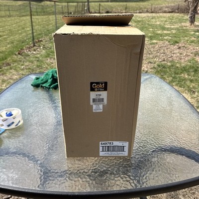 New NOS OEM NAPA Gold Air Filter 9783