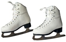 Soft Skates Figure Skates Youth size 13 White TUV Rheinland Geprufte Sicherheit