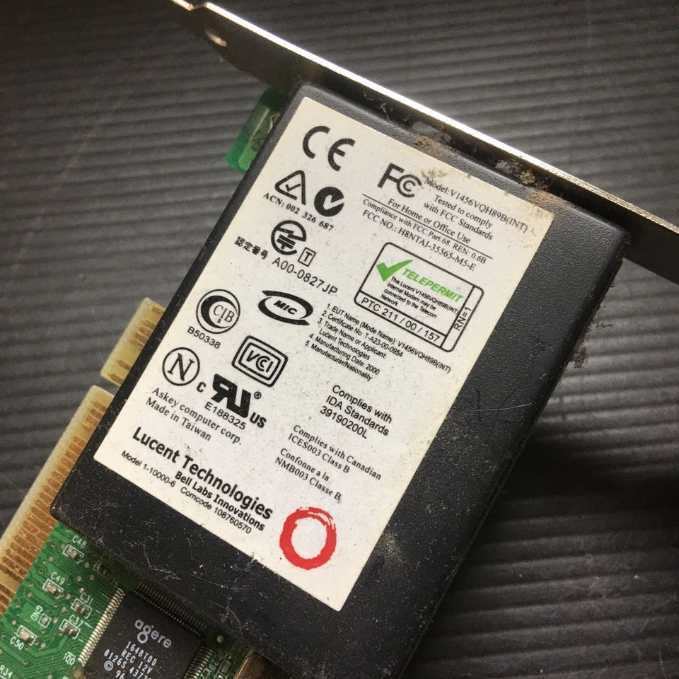 Lucent Technologies 56K PCI Modem Model V1456VQH89B(INT) - Image 2 of 4