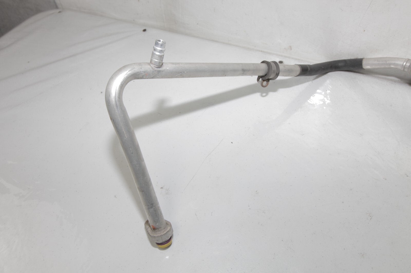 08-13 AUDI R8 4.2L V8 OEM AIR CONDITIONING REFRIGERANT SUCTION HOSE 420260708