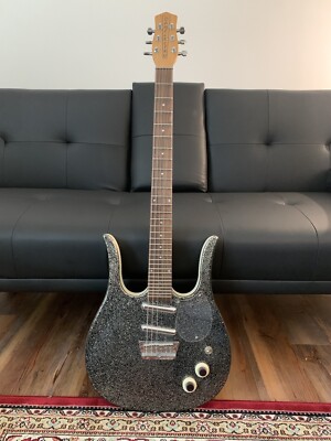 Danelectro Longhorn Guitarlin