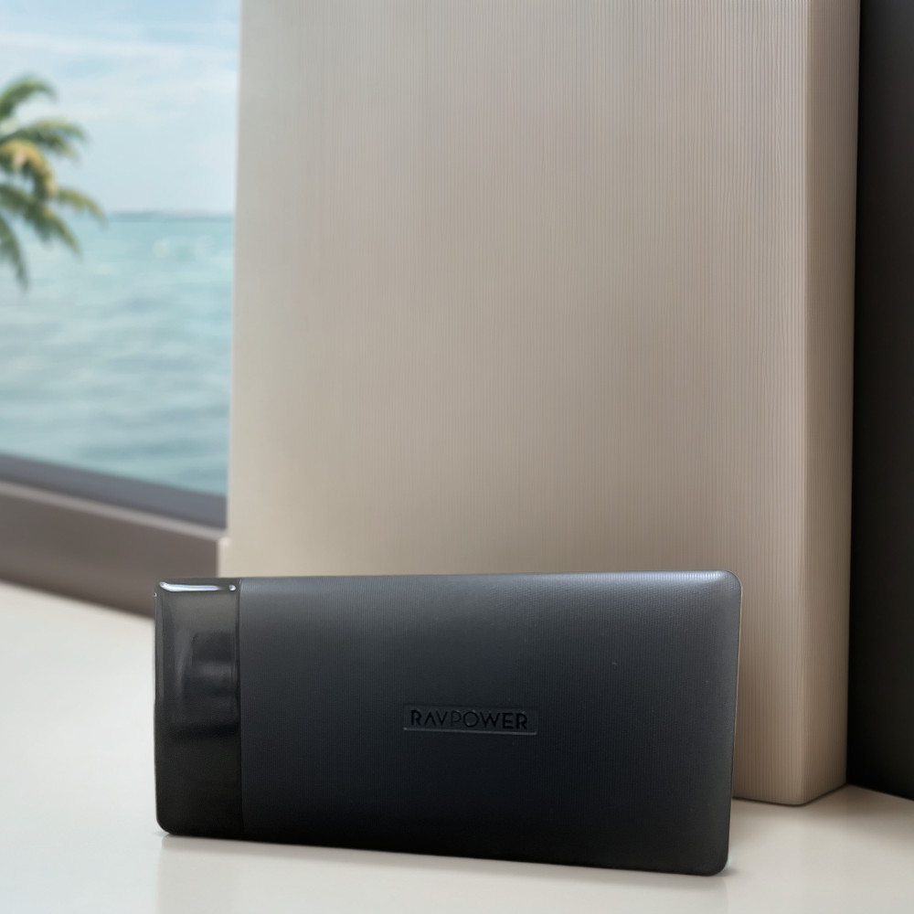RAV 20000mAh Portable Charger Fast Charging Power Bank with 3 USB Ports and