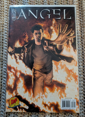 #18  ANGEL - 2009 IDW / DYNAMIC FORCES Variant DF w/ COA Limited to 1:1000 LOOK!