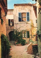 83 RAMATUELLE LA RUE DES SARRASINS