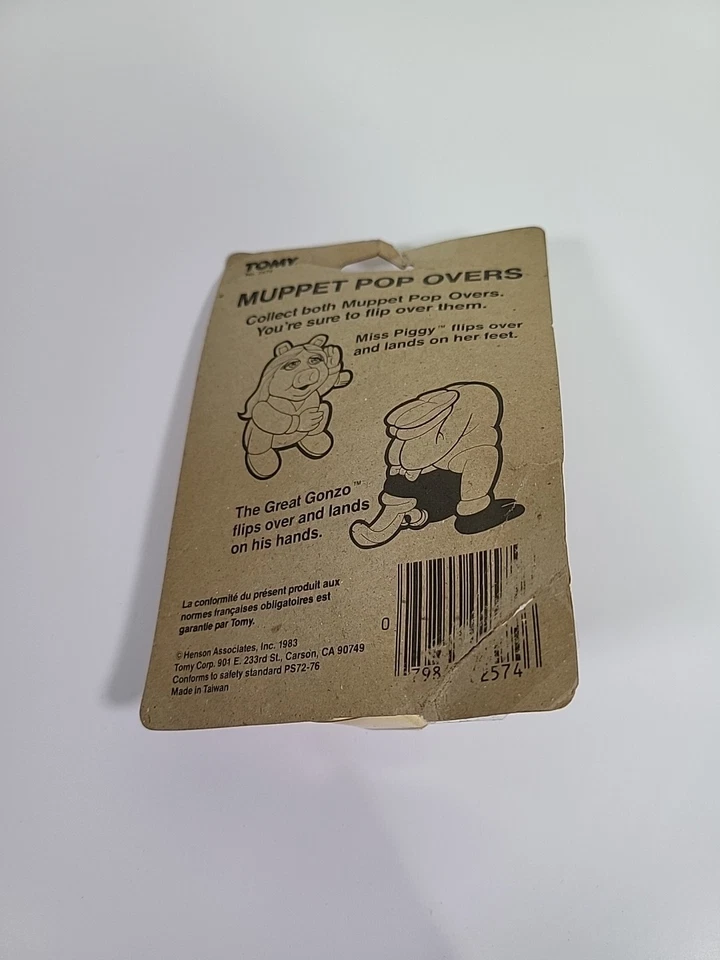 Miss Piggy 空手道冠军 Pop Overs Tomy 1983(阅读说明) — 第 2/4 张图片