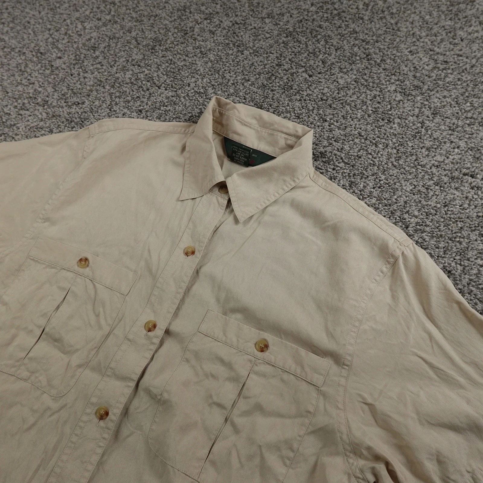 Orvis Shirt Mens S Beige Tan Silk Short Sleeve Button Up Outdoor Hiking Travel
