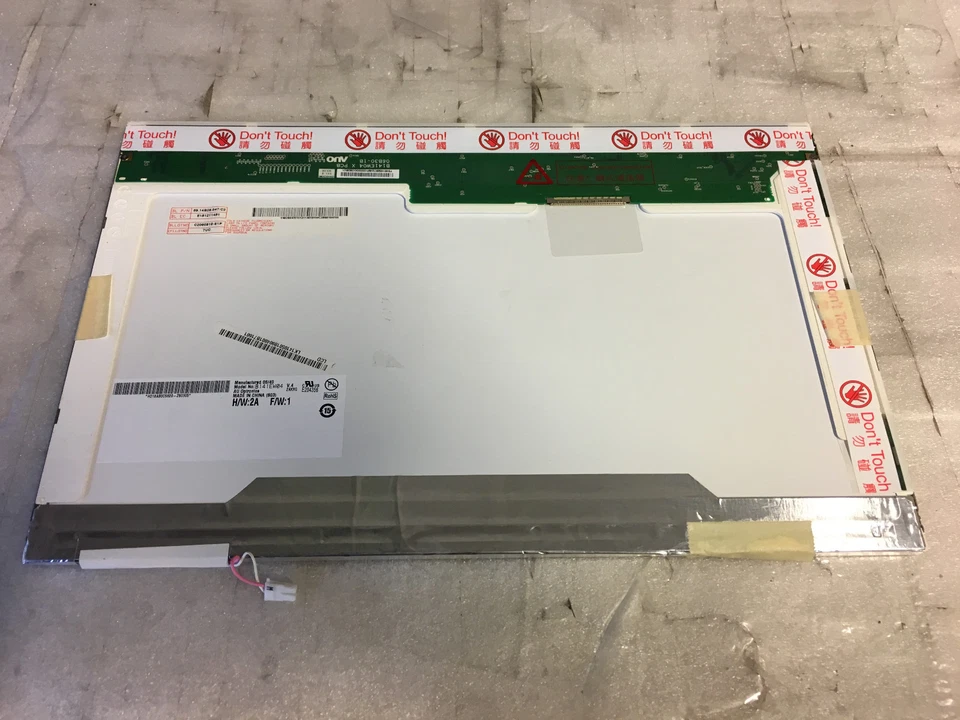 AU Optronics 14.1" Glossy Screen B141EW04 V.4 - Tested - Image 3 of 3
