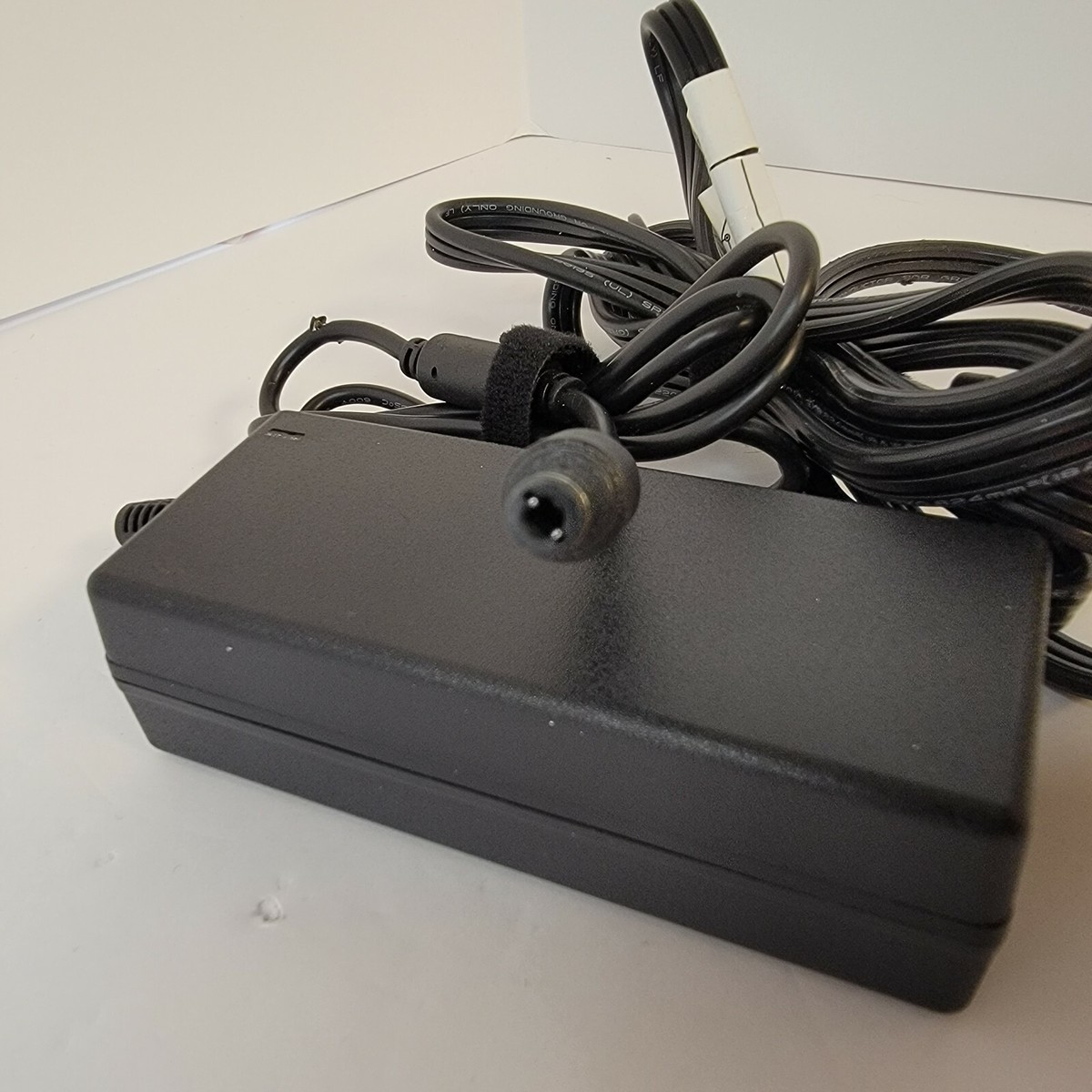 AC DC Power Adapter 12Vdc DC12V 5A 5.5mm Barrel Plug 2.5mm ID OK