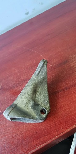 BMW 1 (E81/E87) 2009 Diesel Kraftstoffpumpenhalter 7804376