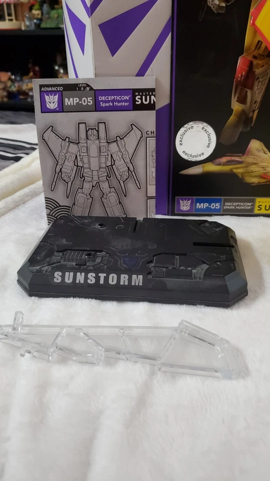 2014 Toys R US Exclusive Hasbro Transformers Masterpiece Sunstorm - loose/ as is - Image 3 of 4