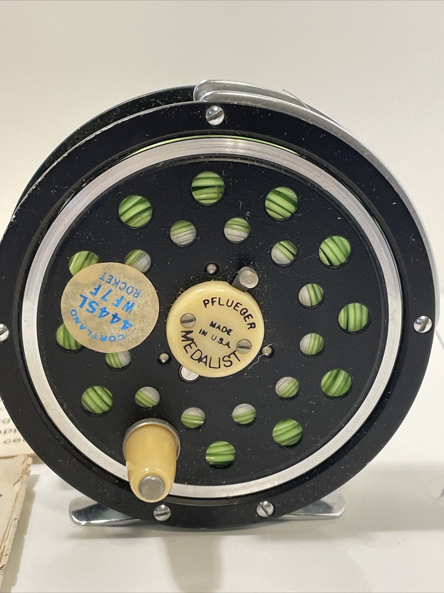 フルーガーメダリスト　1495 USA Vintage PFLUEGER Medalist 1495 DA Fly Reel made in USA With
