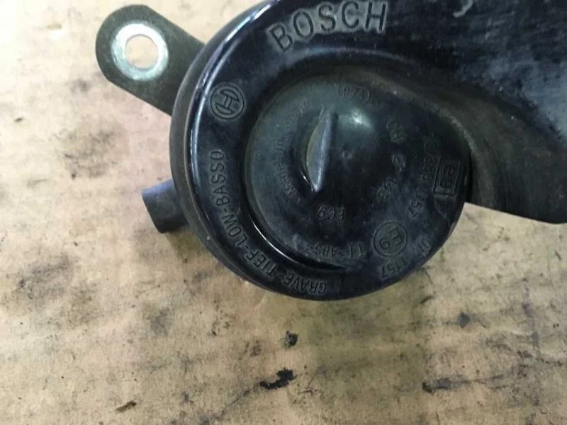 97 98 99 00 01 02 03 BMW 525I 528I 530I 540I BOCINA NOTA BAJA Foto 2 de 4