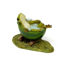 Frog Taking a Bath TO 4755 Miniature Fairy Garden