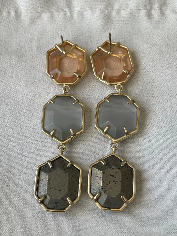 Pendientes Kendra Scott Maxine Vintage en 'Starlet' con herrajes dorados Foto 2 de 3