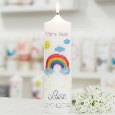 meinkerzenshop® Taufkerze mit Designdruck REGENBOGEN bunt für Junge und Mädchen