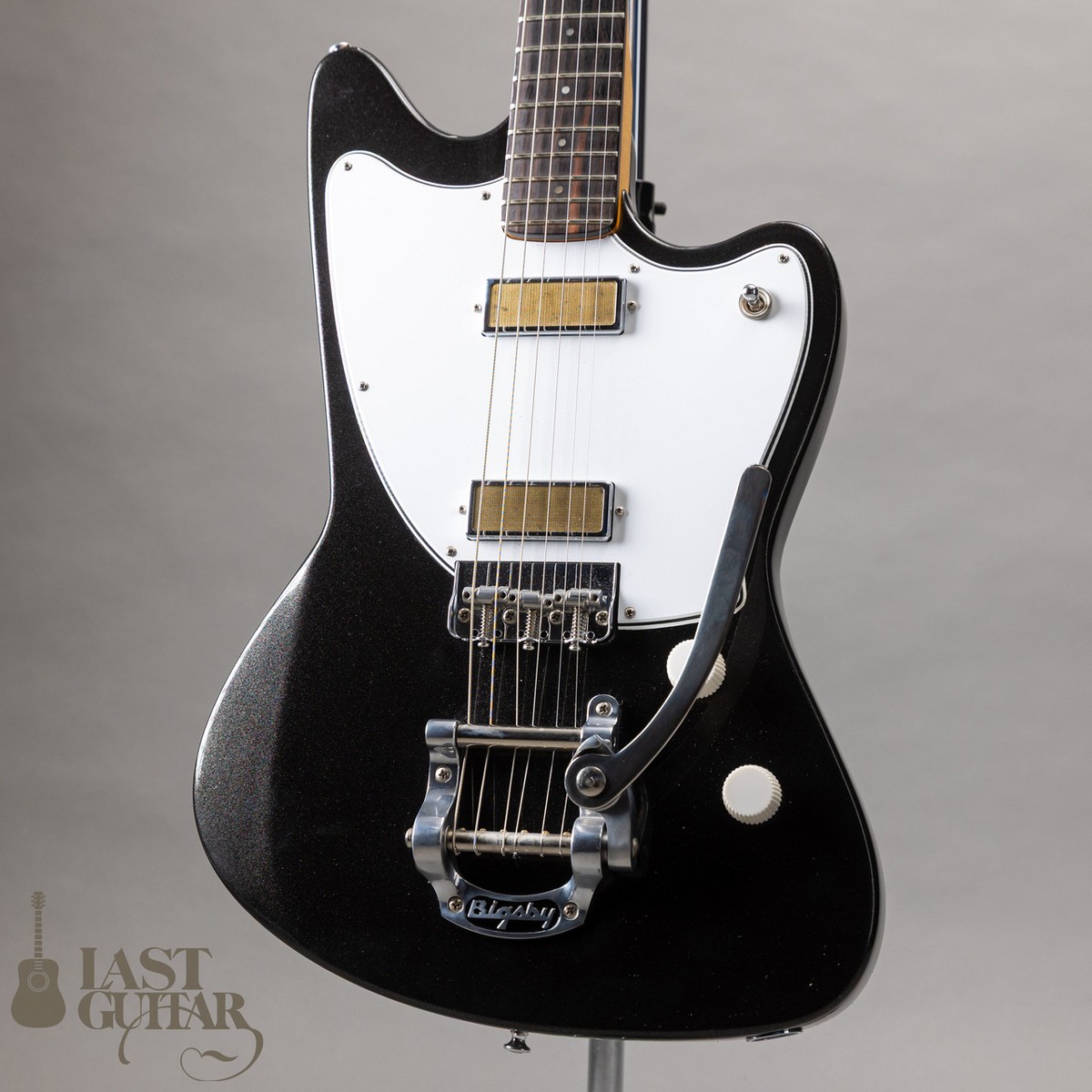 ギター Harmony Silhouette with Bigsby Harmony Silhouette Electric Guitar with Bigsby - Space Black