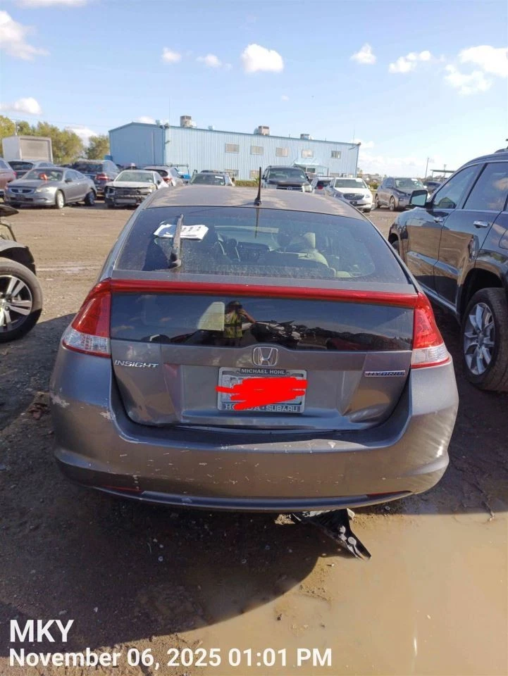 GRY DECKLID TAILGATE 2010-2011 HONDA INSIGHT Foto 2 de 4