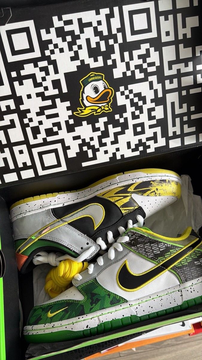 Size 9.5 - Nike Dunk PE Low What the Duck - University of Oregon 