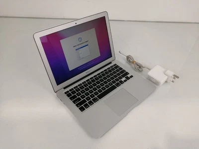 Apple MacBook Air 13" 2012 · i7 · 8GB · 128GB