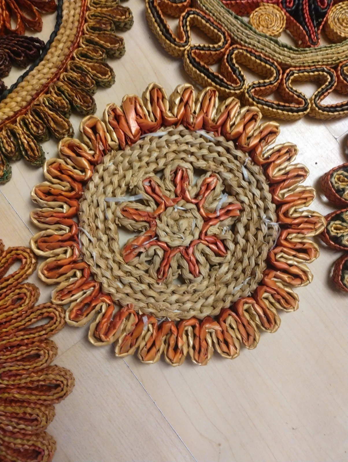 5 Vintage Raffia Trivet Straw Hot Pad Woven BOHO  Wall Hanging  image 3