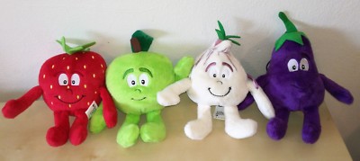 4 Vitamine Aubergine Knoblauch Erdbeere Apfel Plüsch Coop Life Mini Schneemann
