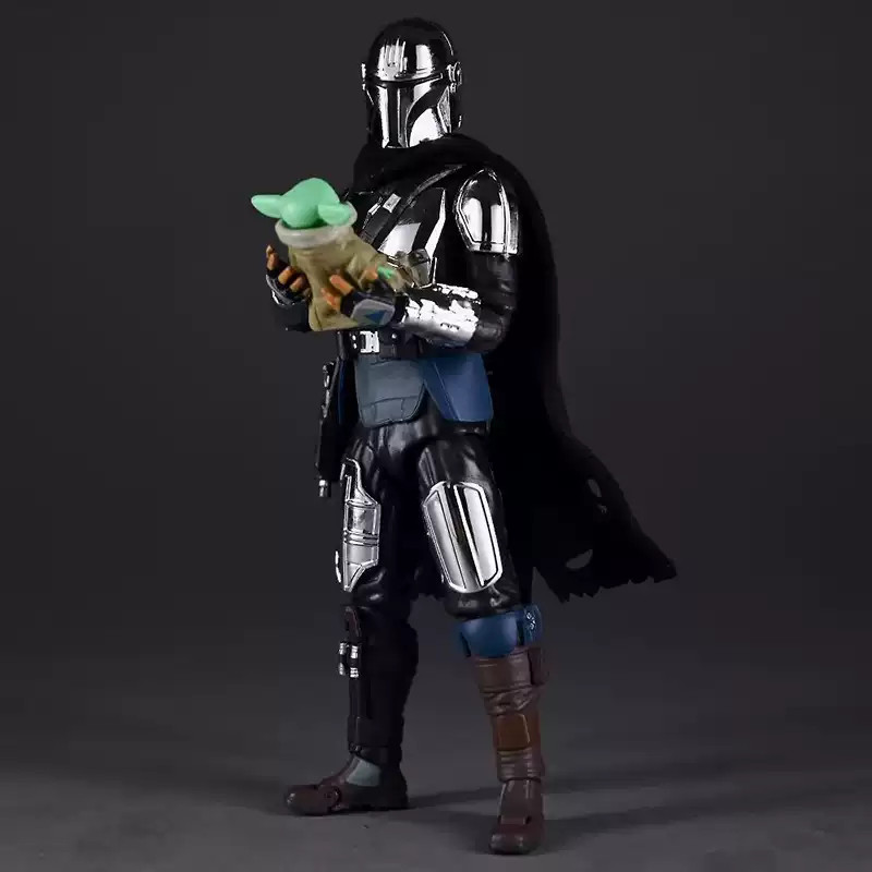 Mafex No.256 Star Wars The Mandalorian Chrome Ver. Action Figure